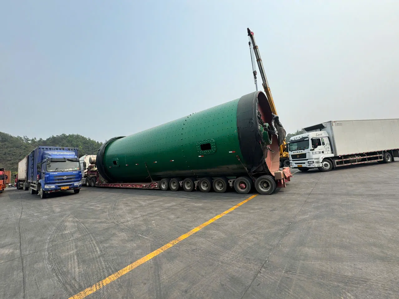 Không chỉ vận chuyển hàng hóa, chúng tôi chuyên chở cả niềm tin của bạn.