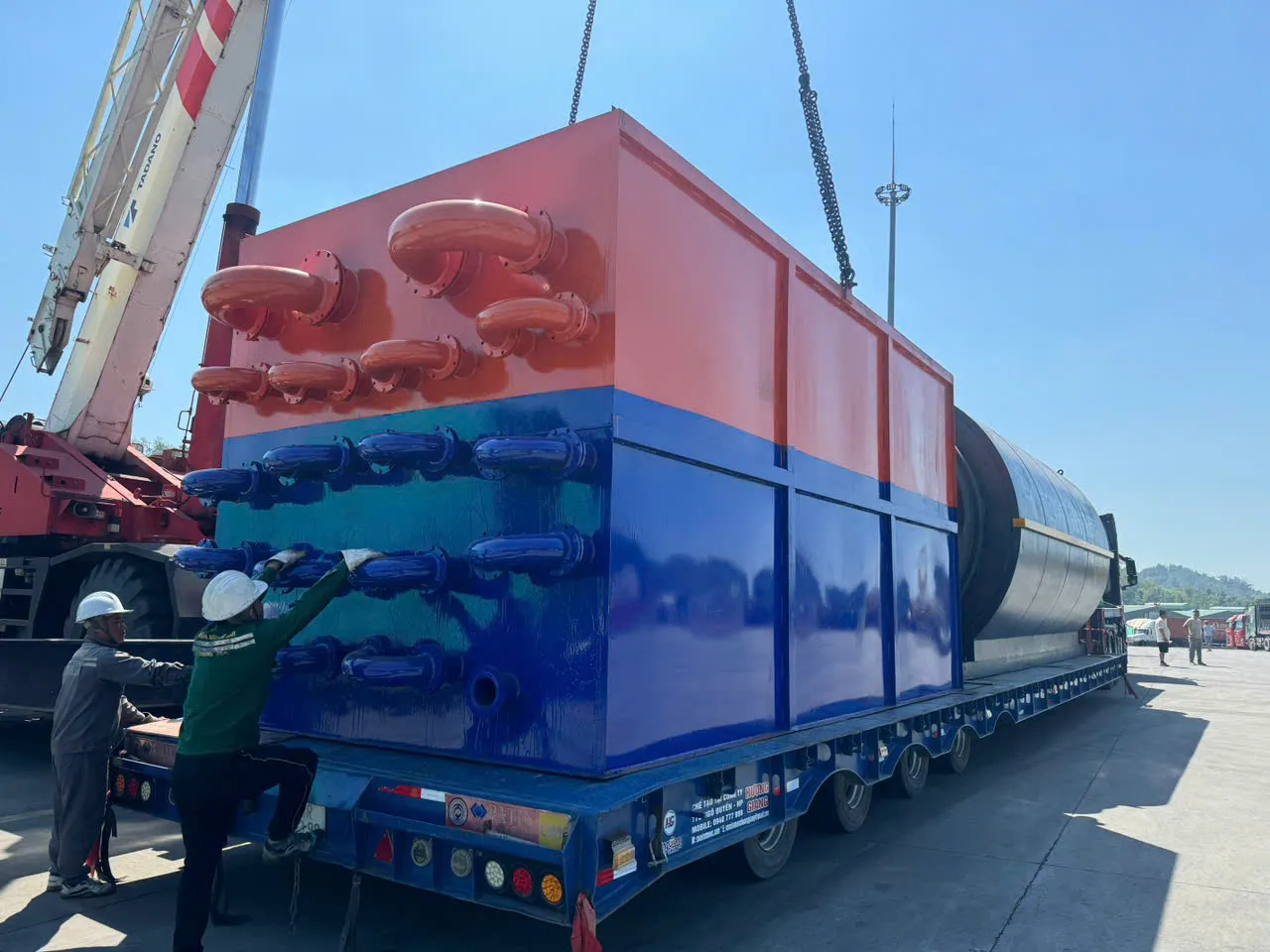 CMC – Nghệ thuật đưa người khổng lồ về đích