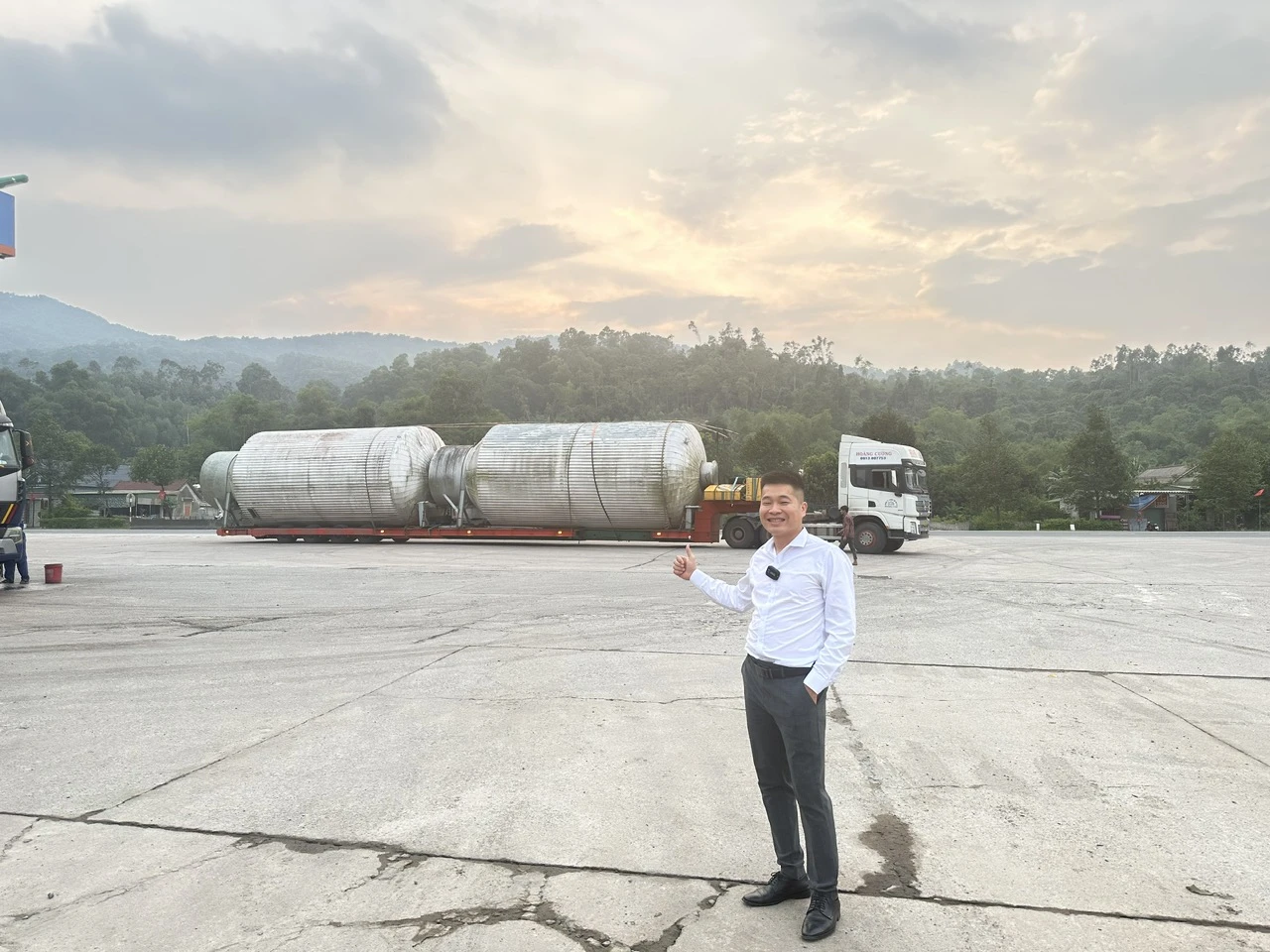 Vận chuyển hàng siêu trường siêu trọng – Nghệ thuật đưa “người khổng lồ” của logistics về đích