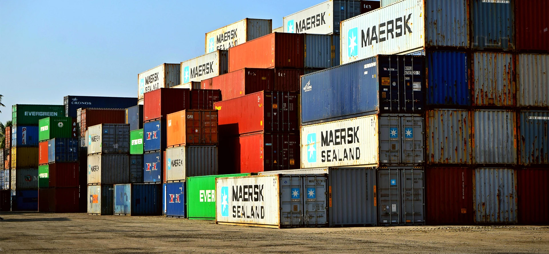 "Nâng cao giá trị sản phẩm và dịch vụ vì khách hàng là nâng cao giá trị của chính doanh nghiệp..."